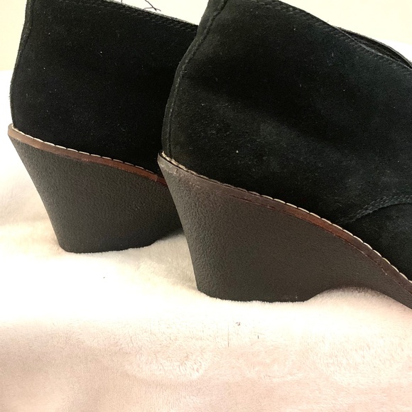 White Mountain Black Suede Lace-Up Wedge Ankle Booties Size 8.5 - Picture 10 of 10